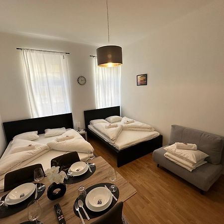 Cozy-5-Person Apartment In Vienna 5 Exterior photo