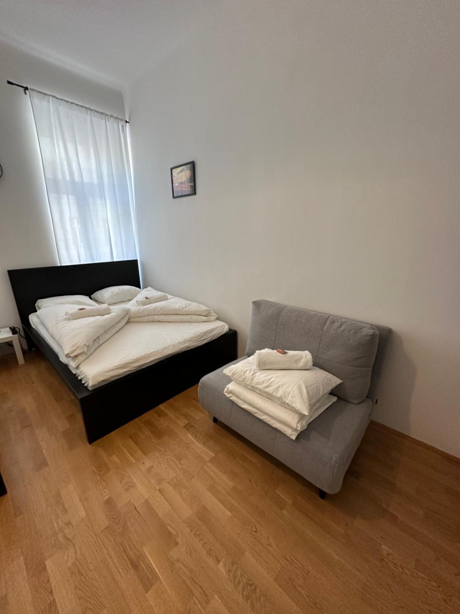 Cozy-5-Person Apartment In Vienna 5 Exterior photo