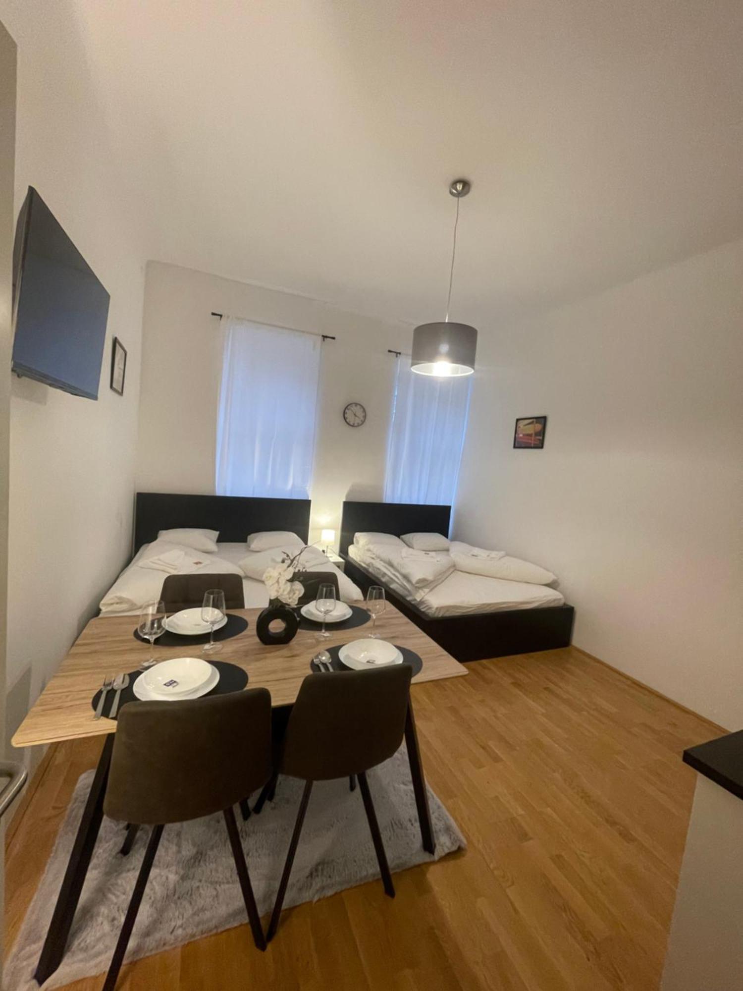 Cozy-5-Person Apartment In Vienna 5 Exterior photo
